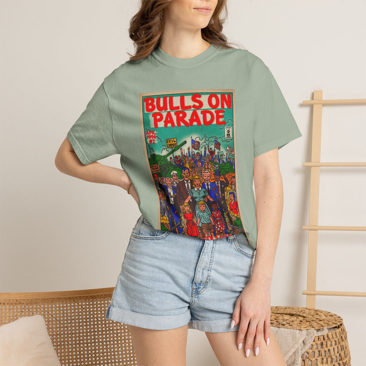 Bulls Parade - Unisex Comfort Colors T-shirt